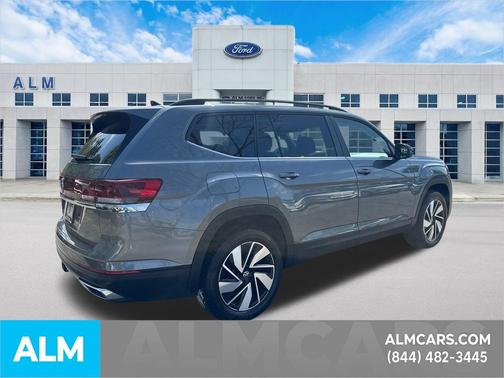 2025 Volkswagen Atlas 2.0T SE w/Technology