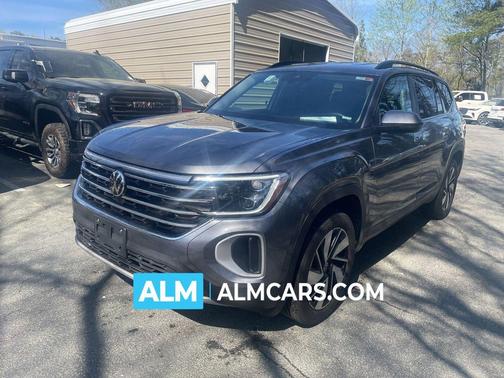 2025 Volkswagen Atlas 2.0T SE w/Technology