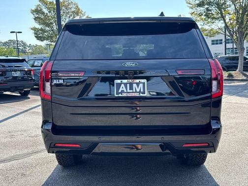 2025 Ford Expedition Tremor