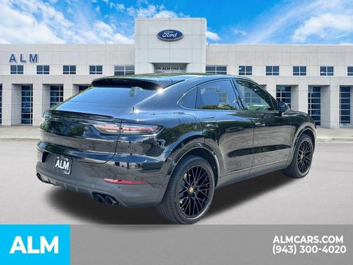 2022 Porsche Cayenne S