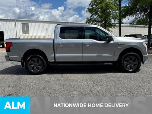 2023 Ford F-150 Lightning XLT