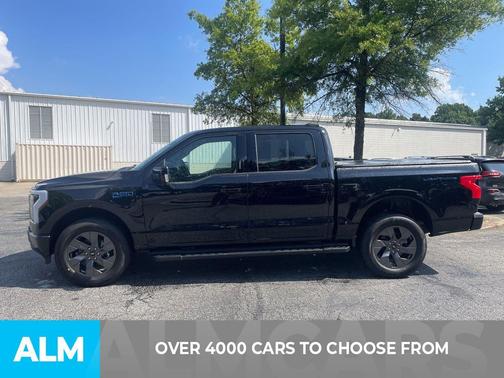 2025 Ford F-150 Lightning LARIAT