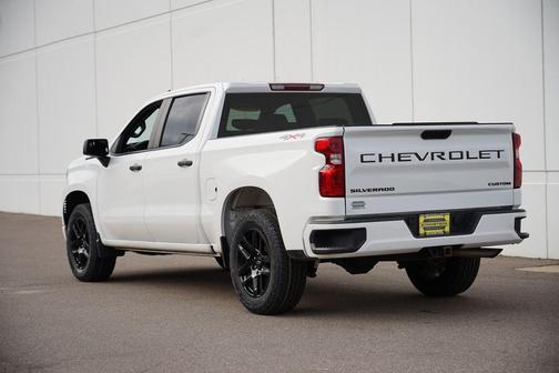 2022 Chevrolet Silverado 1500 Custom