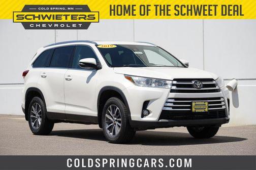 2019 Toyota Highlander SE