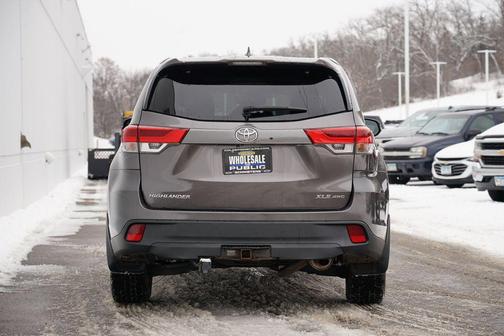 2018 Toyota Highlander SE