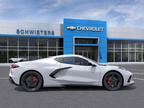 Arctic White 2026 Chevrolet Corvette Stingray w/1LT