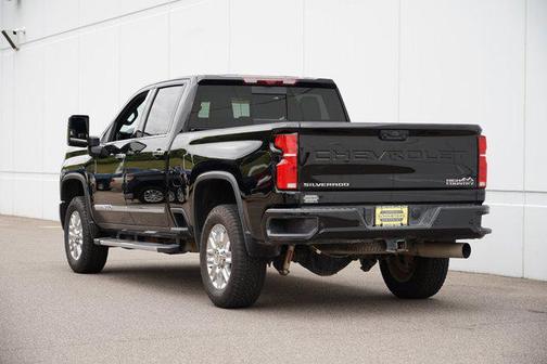 2025 Chevrolet Silverado 3500 High Country