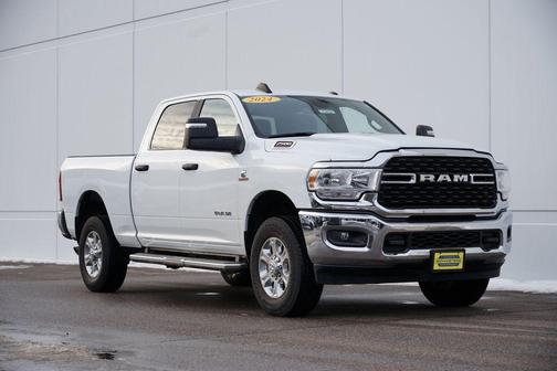 Bright White Clearcoat 2024 RAM 2500 Big Horn Crew Cab 4x4 6'4' Box