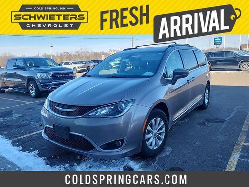 2017 Chrysler Pacifica Touring-L