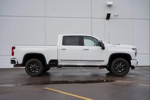 2024 Chevrolet Silverado 3500 High Country