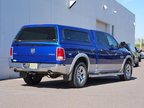 Blue Streak Pearlcoat 2018 RAM 1500 Laramie
