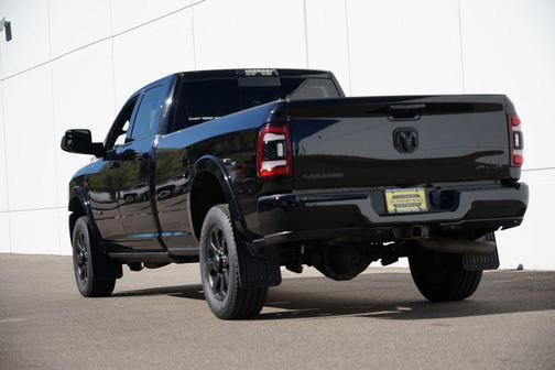 2019 RAM 3500 Laramie Crew Cab 4x4 8' Box