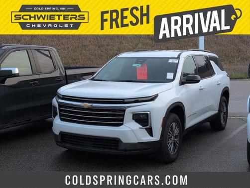 2025 Chevrolet Traverse LT