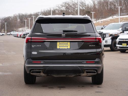 2025 Buick Enclave Preferred FWD