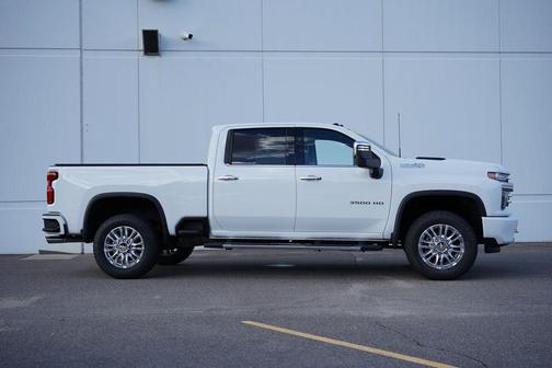 2022 Chevrolet Silverado 3500 High Country