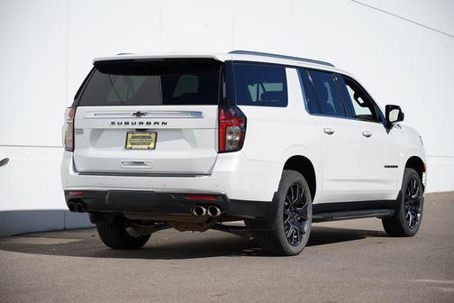 2024 Chevrolet Suburban 4WD High Country