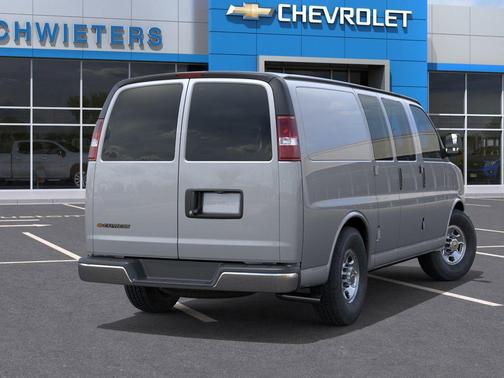 Silver Ice Metallic 2026 Chevrolet Express 2500 Work Van