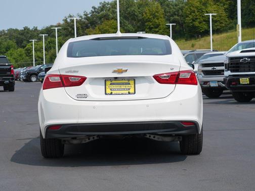 Summit White 2023 Chevrolet Malibu FWD 1LT