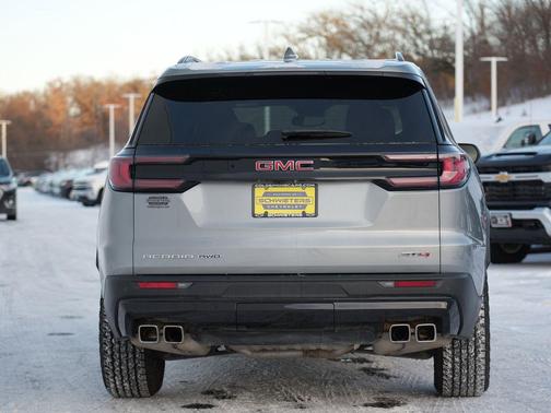2024 GMC Acadia AWD AT4