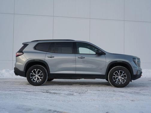 2024 GMC Acadia AWD AT4