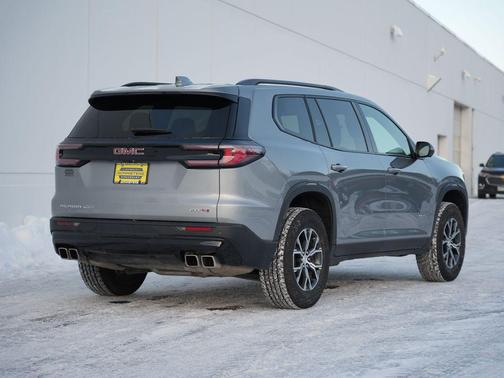 2024 GMC Acadia AWD AT4