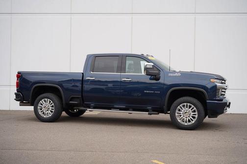 2023 Chevrolet Silverado 3500 High Country