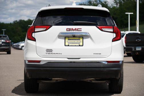 2024 GMC Terrain SLT