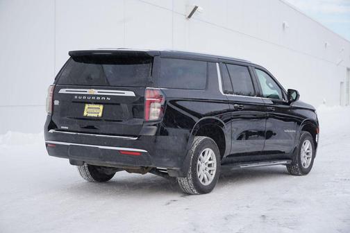 2022 Chevrolet Suburban LS