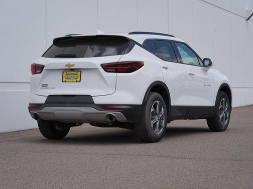 Summit White 2026 Chevrolet Blazer 2LT
