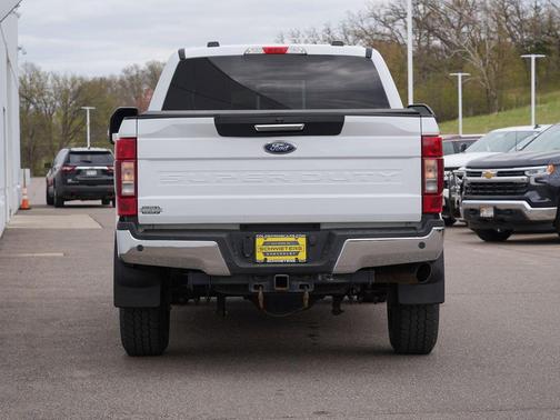 Oxford White 2022 Ford F-350 XLT