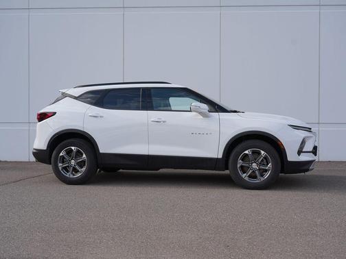 Summit White 2023 Chevrolet Blazer 3LT