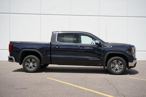 2024 GMC Sierra 1500 SLE