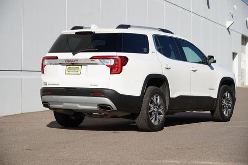 2023 GMC Acadia AWD SLT
