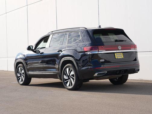 2025 Volkswagen Atlas 2.0T SE w/Technology 4MOTION
