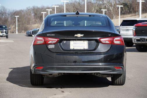 2022 Chevrolet Malibu FWD LT