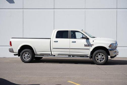 2018 RAM 3500 Laramie Crew Cab 4x4 8' Box