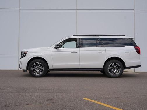 White Metallic 2025 Ford Expedition Max Active 4x4