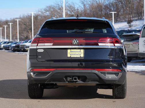 2025 Volkswagen Atlas Cross Sport 2.0T SE w/Technology 4MOTION