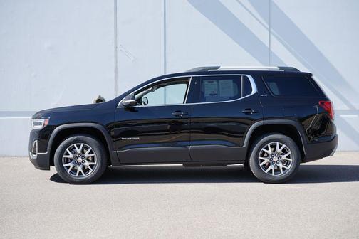 2023 GMC Acadia AWD SLT