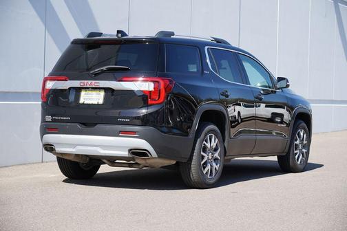 2023 GMC Acadia AWD SLT