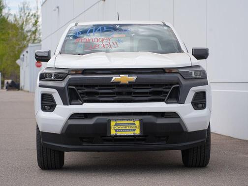 Summit White 2026 Chevrolet Colorado LT