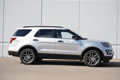 2017 Ford Explorer sport