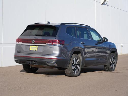 2025 Volkswagen Atlas 2.0T SE w/Technology 4MOTION