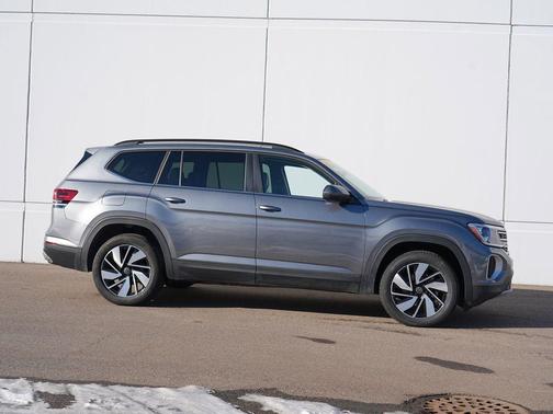 2025 Volkswagen Atlas 2.0T SE w/Technology 4MOTION