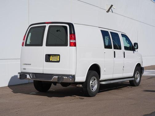 2024 Chevrolet Express 2500 RWD 2500 Regular Wheelbase WT