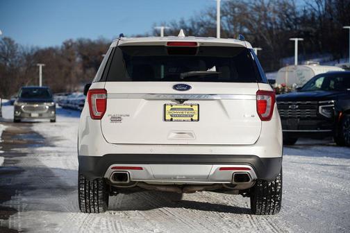 2017 Ford Explorer Platinum