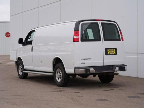 2024 Chevrolet Express 2500 RWD 2500 Regular Wheelbase WT