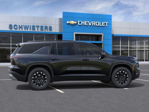 Mosaic Black Metallic 2027 Chevrolet Traverse AWD Z71