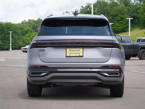 Lustrous Gray Metallic Clearcoat 2024 Lincoln Nautilus Reserve