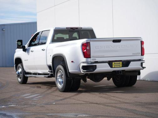 2022 Chevrolet Silverado 3500 High Country